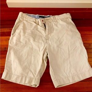 Tommy Hilfiger Khaki Shorts -
